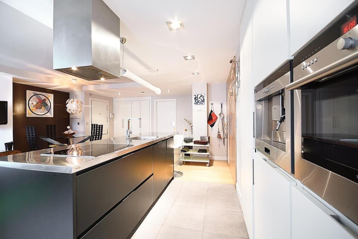 Apartamento Piso moderno, céntrico y con garaje gratis Bilbao Exterior foto