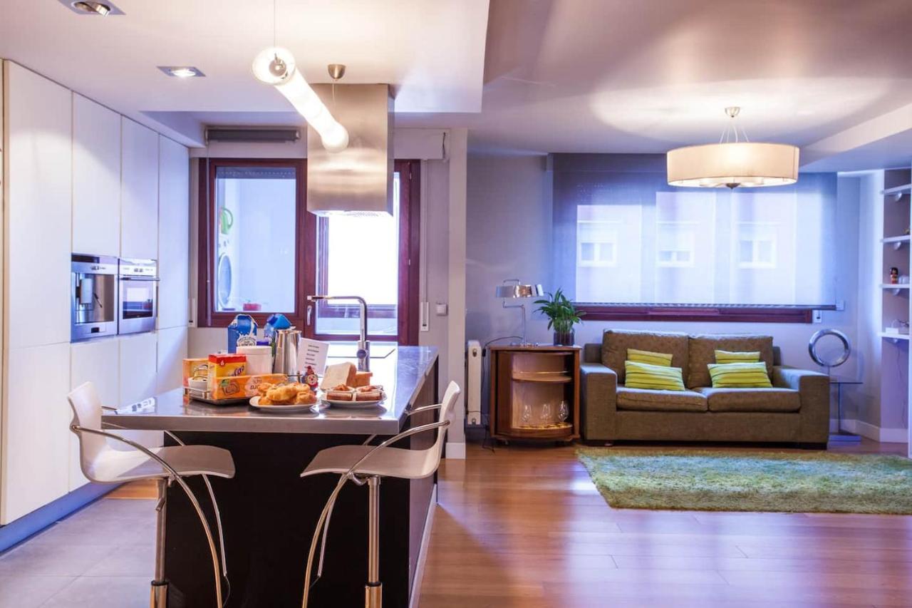 Apartamento Piso moderno, céntrico y con garaje gratis Bilbao Exterior foto